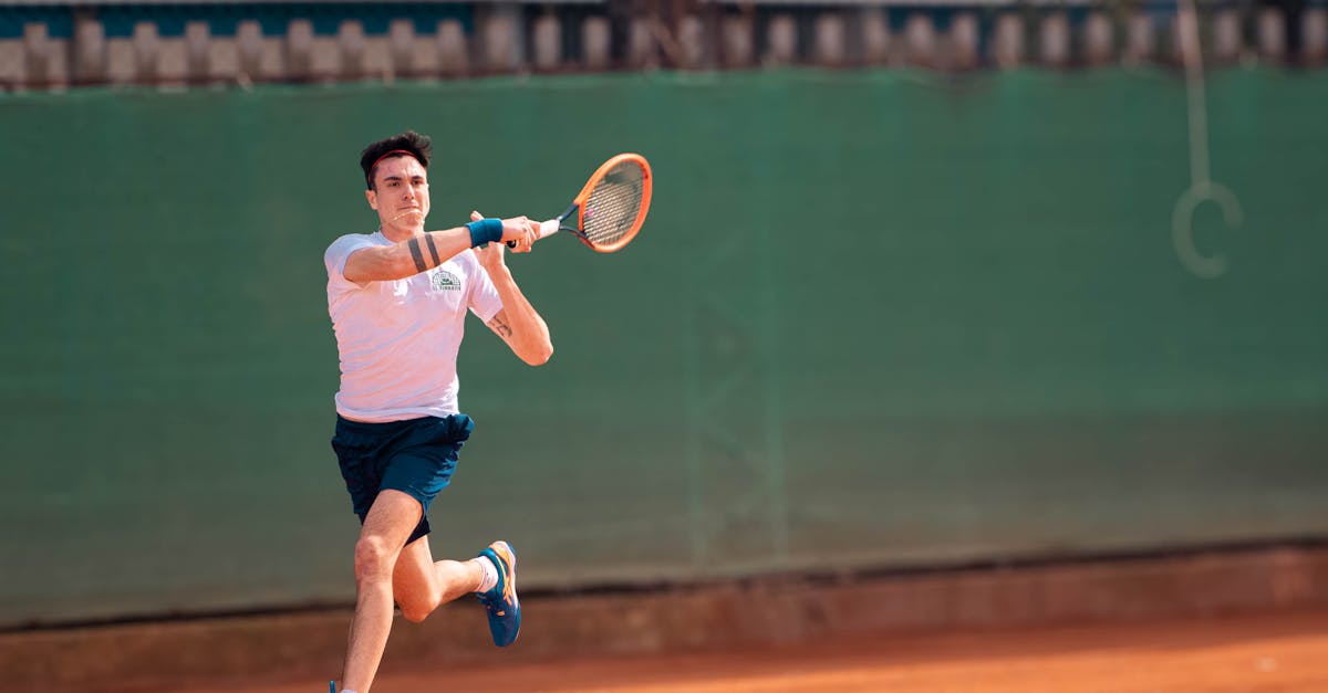 Collins shocks Shelton at French Open
