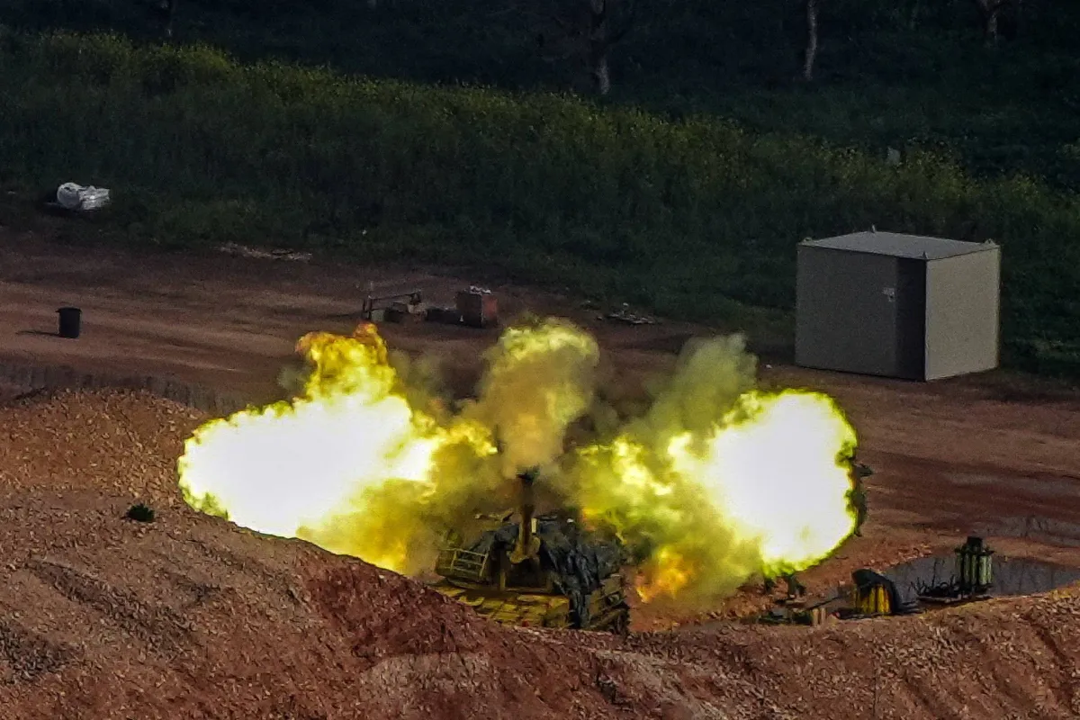 غارة إسرائيلية تودي بحياة مسعفين في بنت جبيل