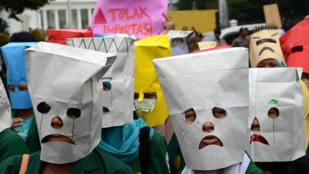 تحقيقات حول فساد الوقود المدعوم في إندونيسيا