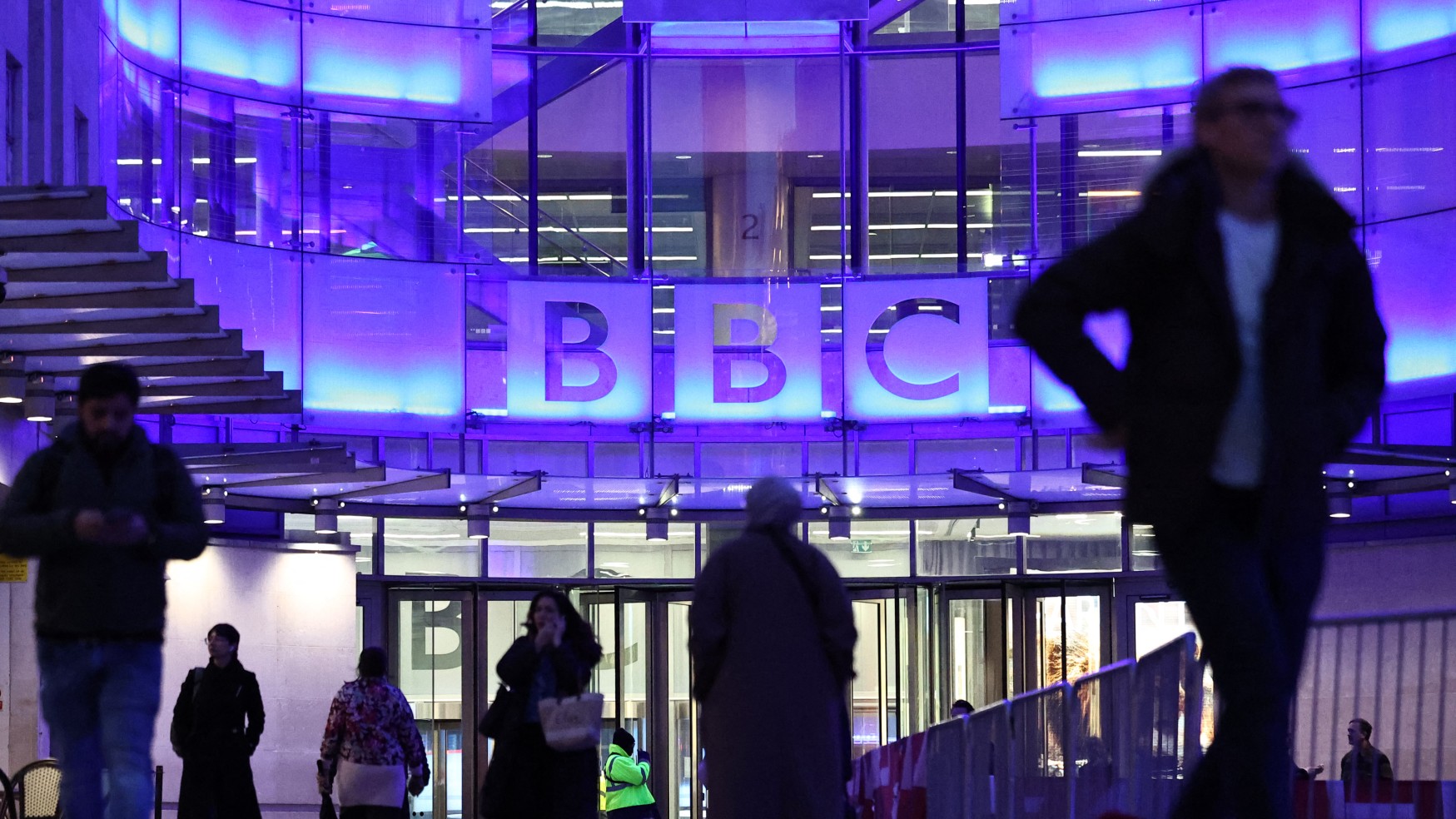 الإعلام الغربي ومصطلح 'مرتبط بإيران'