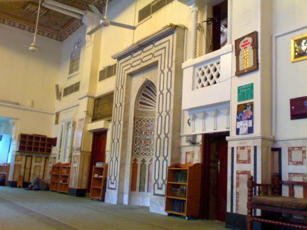 تشييع جثمان المحامي مختار نوح في مسجد مصطفى محمود