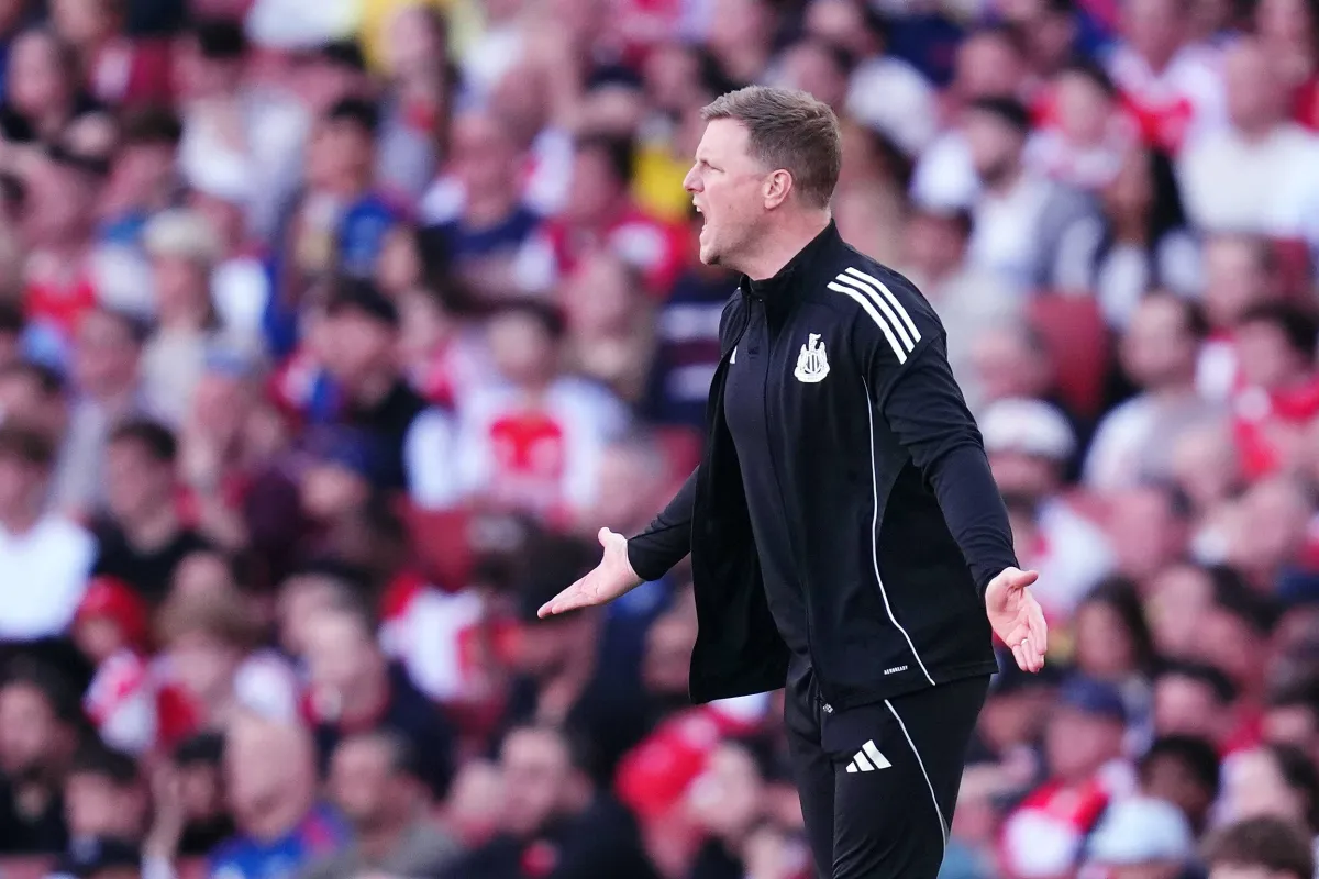 نيوكاسل يونايتد يخسر أمام آرسنال ولكن المدرب يثني على الأداء