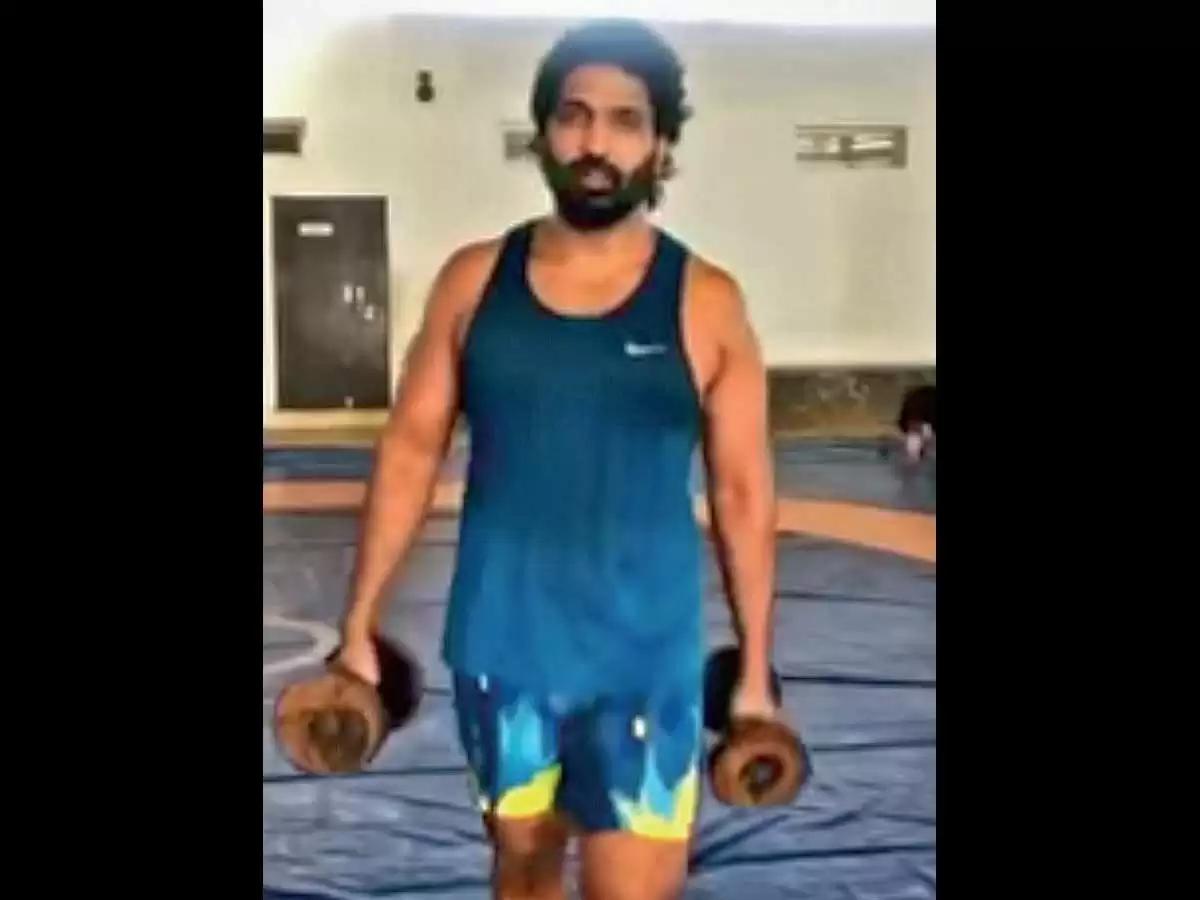 استعدادات المصارعين للبطولات الدولية