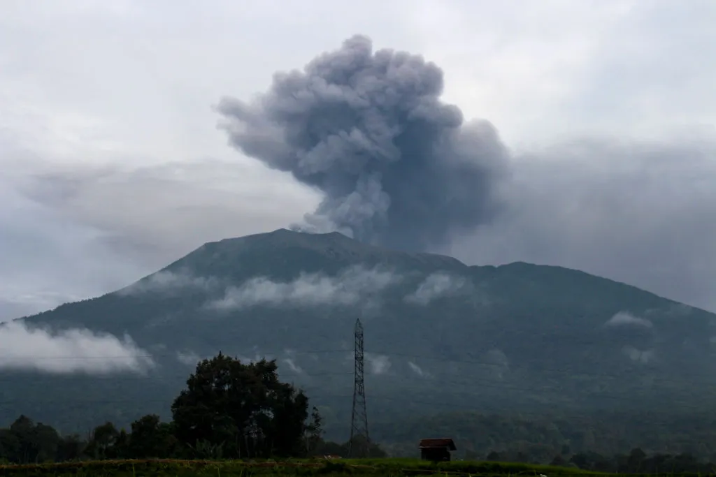 Éruption du volcan Marapi en Indonésie