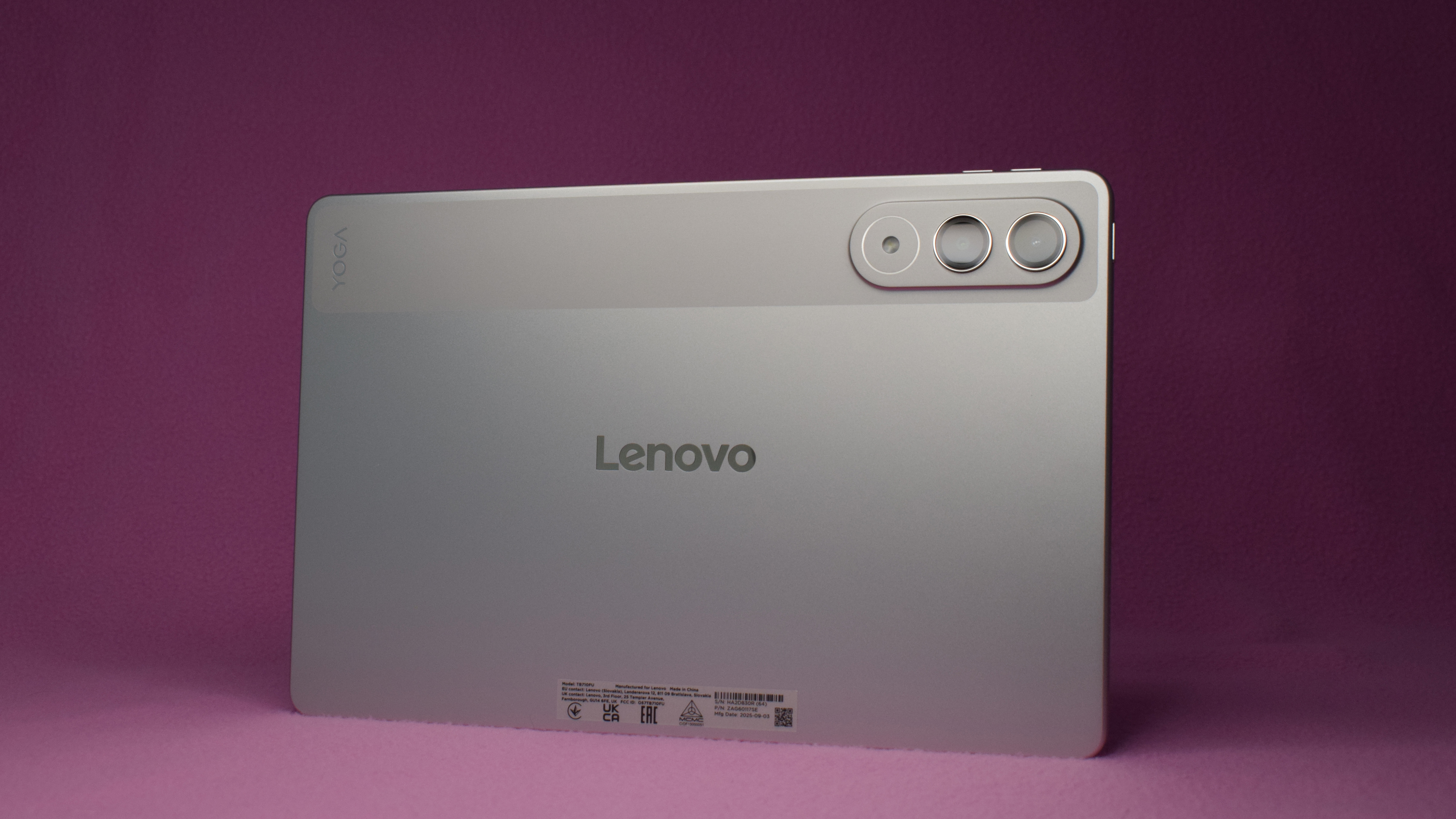 إطلاق جهاز Yoga Tab من لينوفو في إندونيسيا