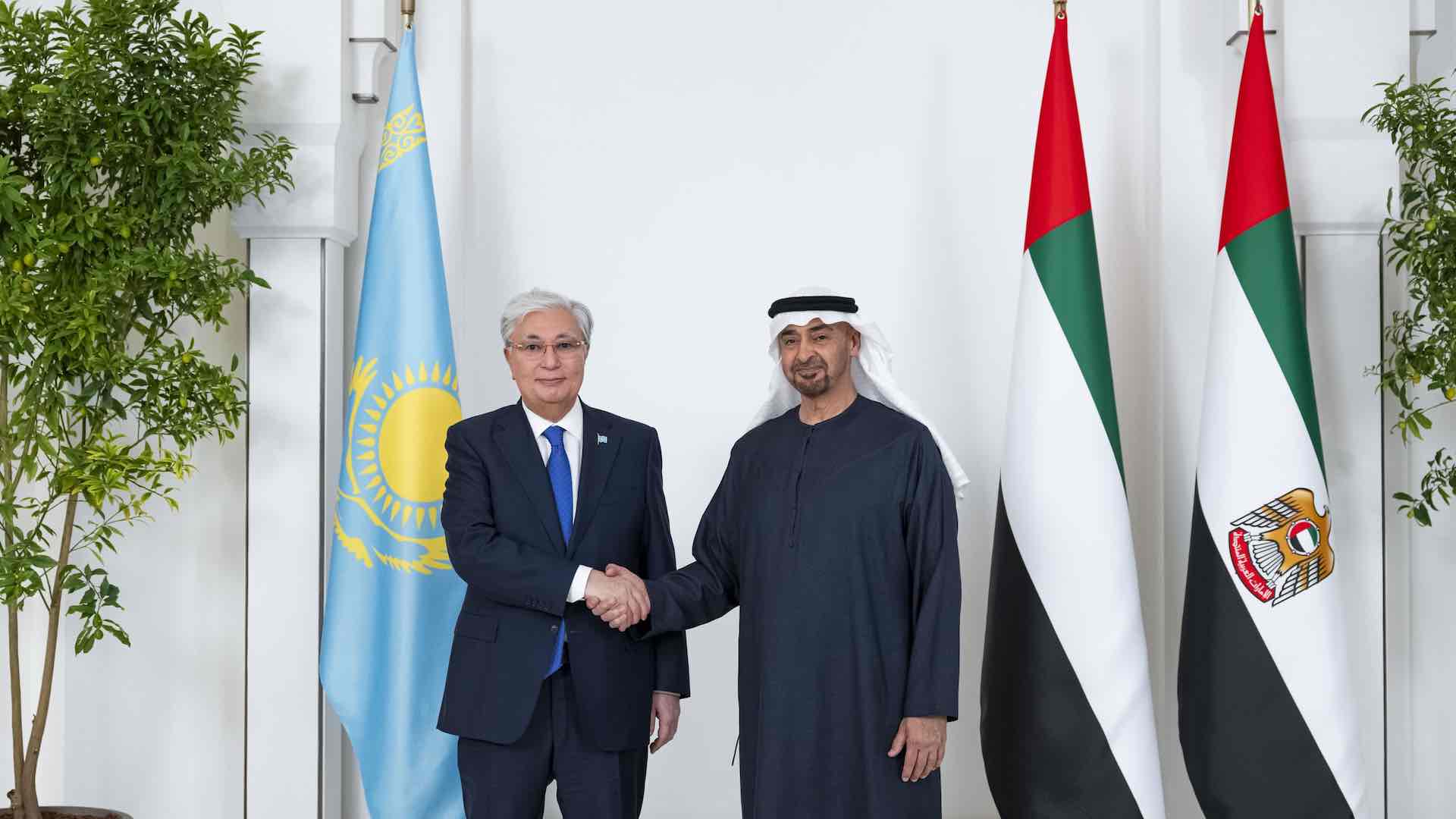 تعزيز العلاقات بين الإمارات وكازاخستان