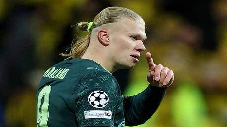 هالاند يضيف سيارة مرسيدس نادرة لمجموعته الفاخرة