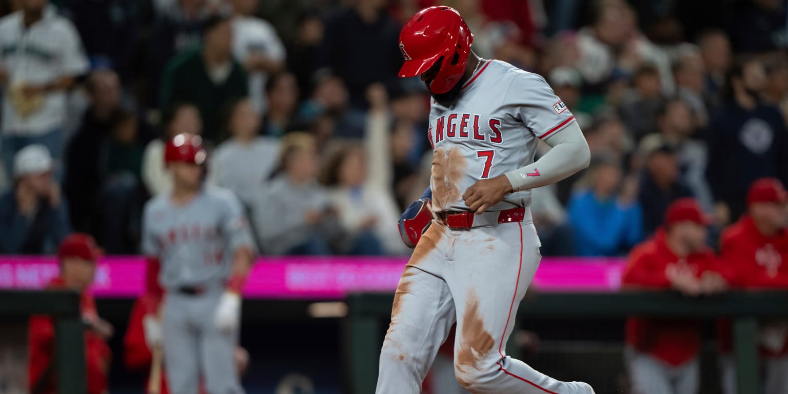 أداء جوي أديل المذهل يمنح أنجلز الفوز على مارينرز