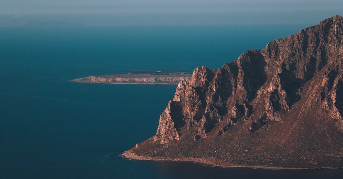 انخفاض أسعار النفط بعد طلب باكستان تمديد مهلة إيران