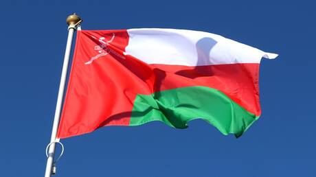 Oman condamne les attaques contre l'ambassade des Émirats