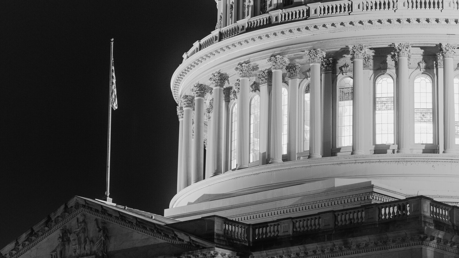 دعم ترامب للحرب ضد إيران وتردد الناخبين