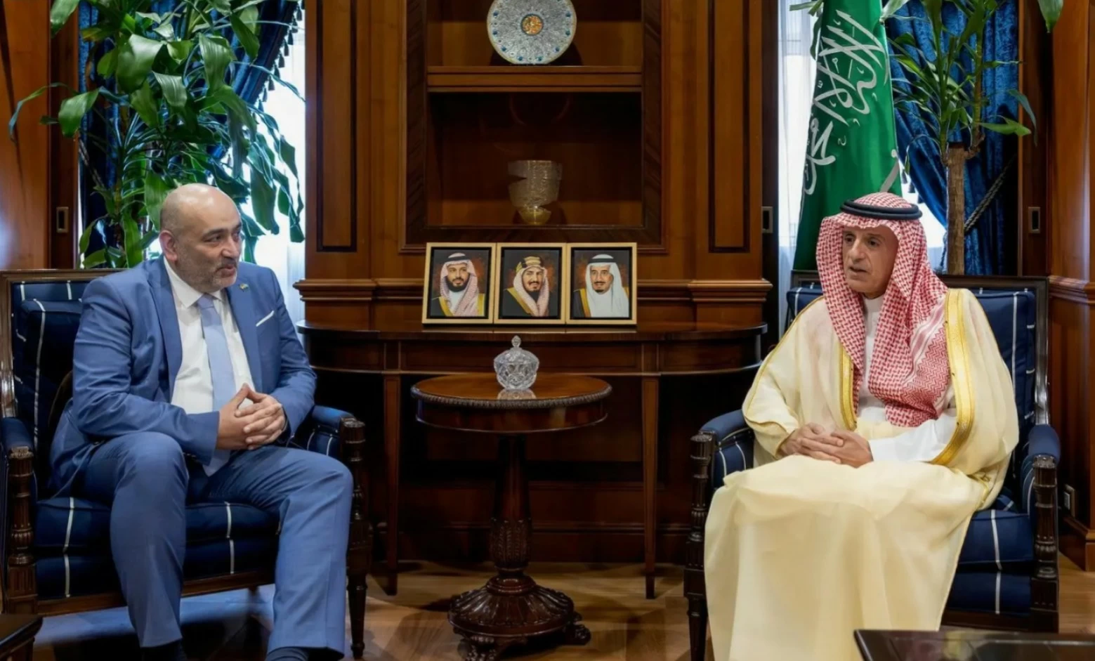 Förderung der bilateralen Zusammenarbeit durch Besuch des Bundestagsvizepräsidenten