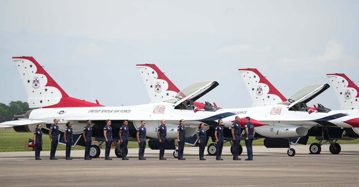 فانس يحذر إيران: المفاوضات أو الخيار العسكري