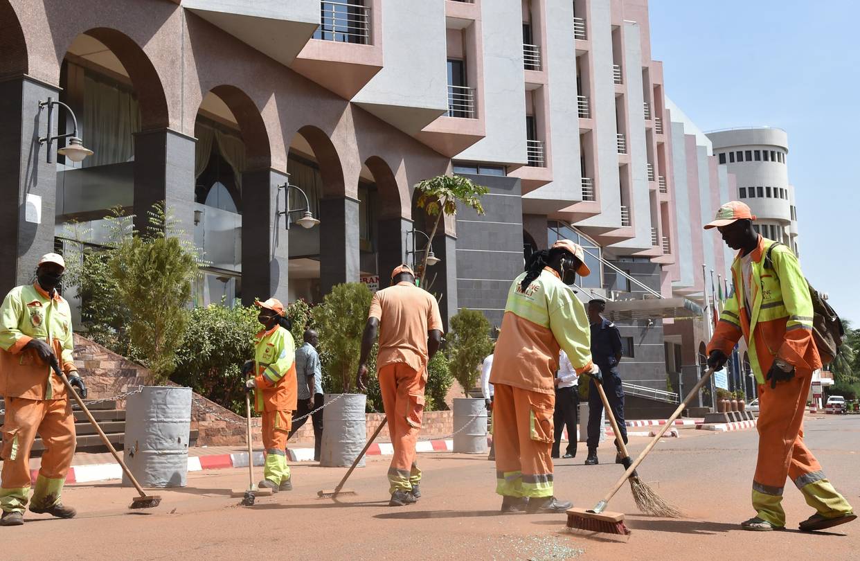 الإمارات تدين الهجمات في مالي وترفض الإرهاب