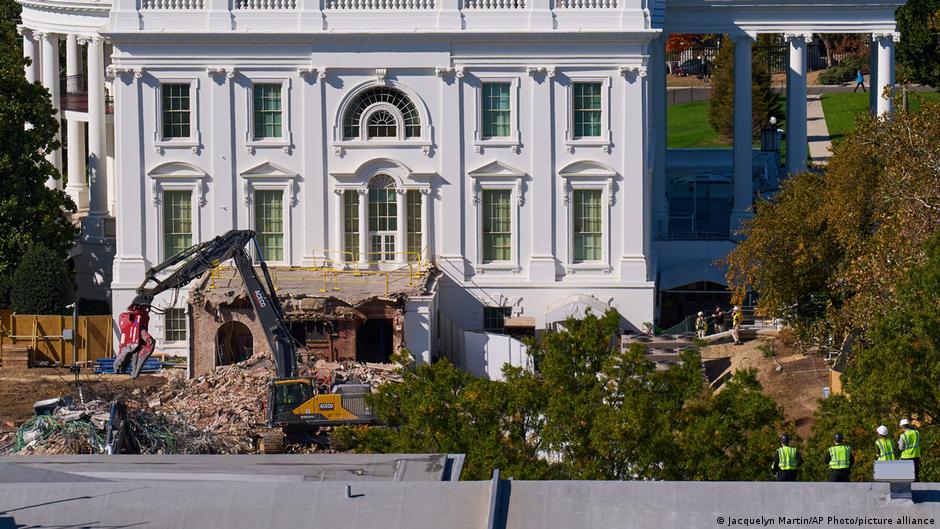 قاضٍ أمريكي يمنع ترامب من بناء قاعة رقص