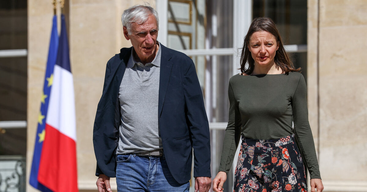 ماكرون يستقبل مواطنين فرنسيين بعد احتجاز في إيران