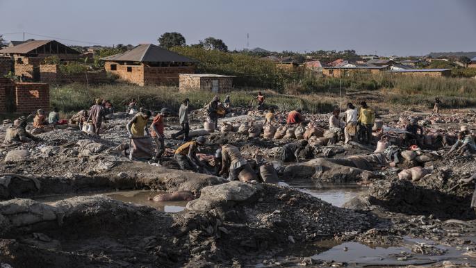 الكونغو تشكل قوات شبه عسكرية لحماية التعدين