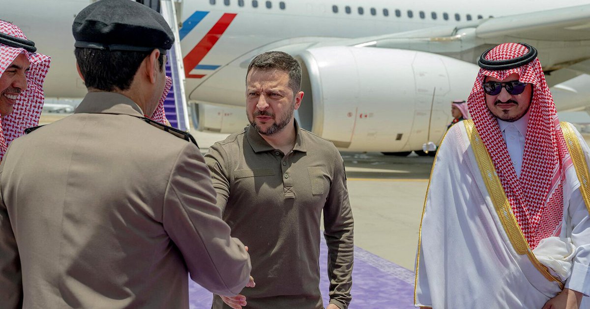 امارات د خپلواکۍ ملاتړ کوي د زيلينسکي سره ليدنه