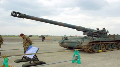 أوكرانيا تتسلم مدافع هوتزر أمريكية جديدة