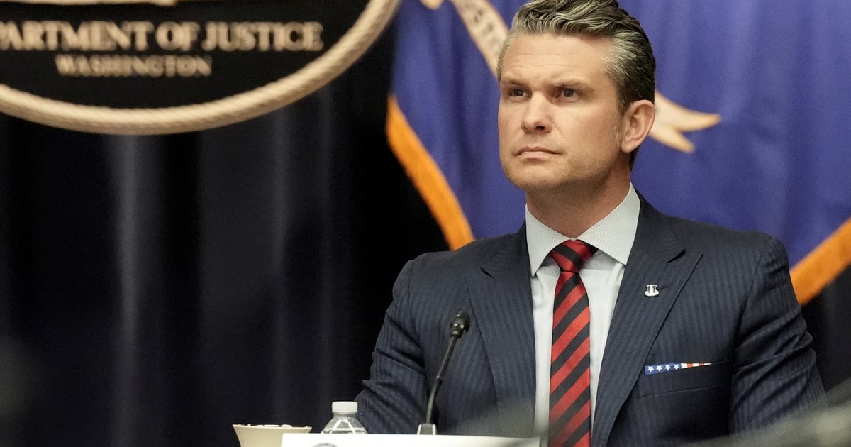 دعوات للعنف من البنتاغون: هيغسث يثير الجدل