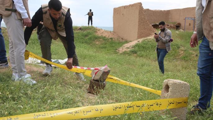جهود استخراج رفات ضحايا مجزرة حي التضامن في دمشق