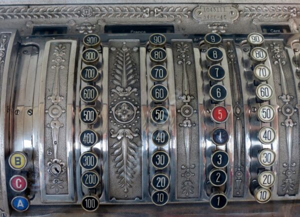 تنظيم الاتصالات ينفي زيادة أسعار خدمات المحمول والإنترنت