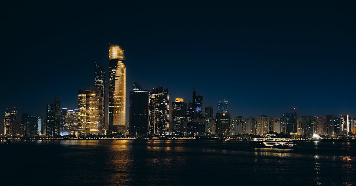 الإمارات تفسر أسباب انسحابها من أوبك