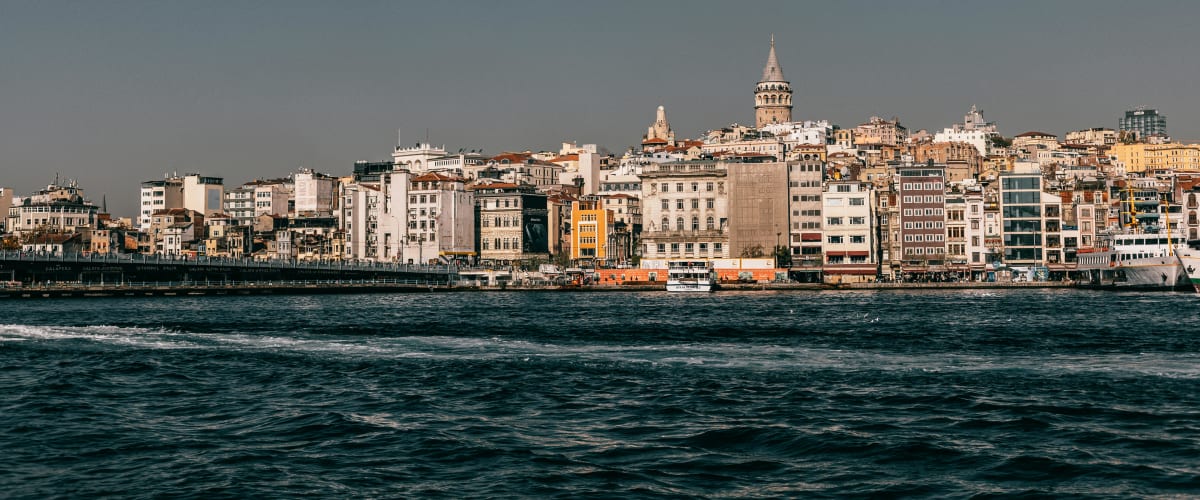 زيادة طلبات التأمين على الشحنات بعد وقف إطلاق النار بين أمريكا وإيران