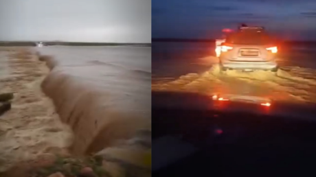 السيول تجرف سيارات على طريق الرقة في ريف حماة الشرقي