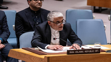 إيران تتخذ إجراءات لحماية نفسها من التهديدات الأمريكية