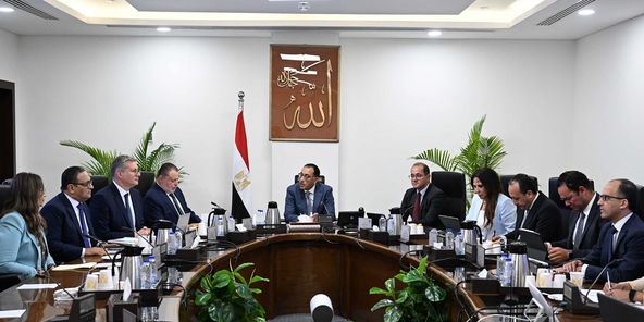 خفض مستحقات الشركاء الأجانب في قطاع البترول المصري