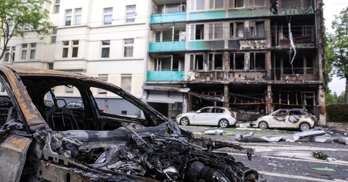 Explosion injures 12 in train incident in Germany