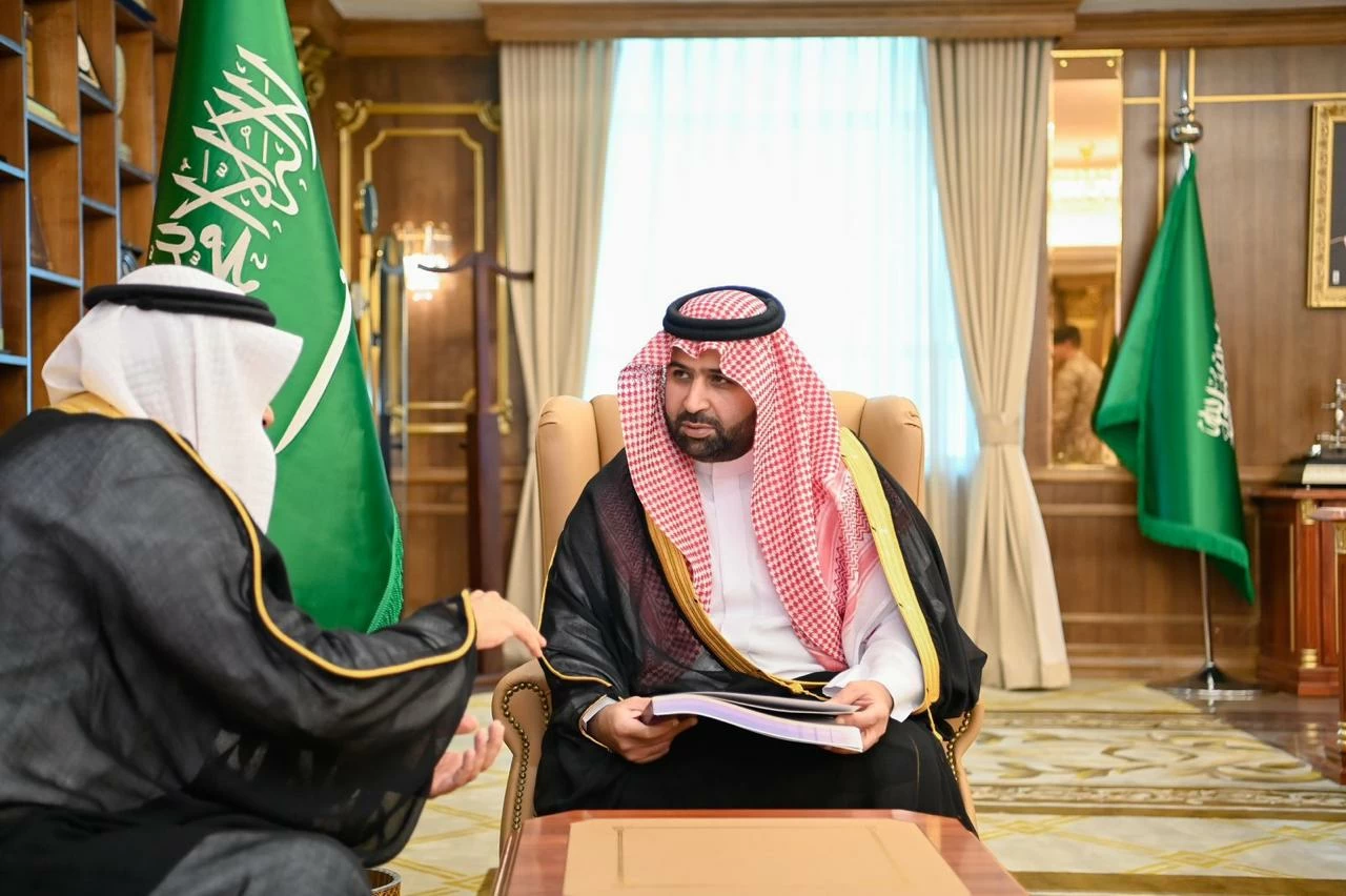 Showcase Industrial Projects in Jazan by the Emir