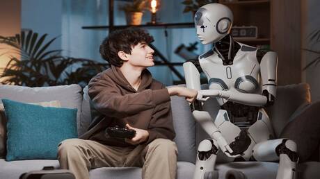 روبوتات الدردشة الذكية وتأثيرها على العلاقات الإنسانية