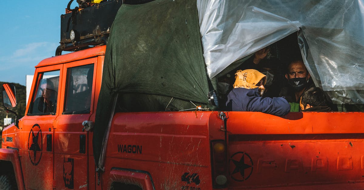 تصعيد عسكري أمريكي ضد إيران: تفاصيل وأبعاد