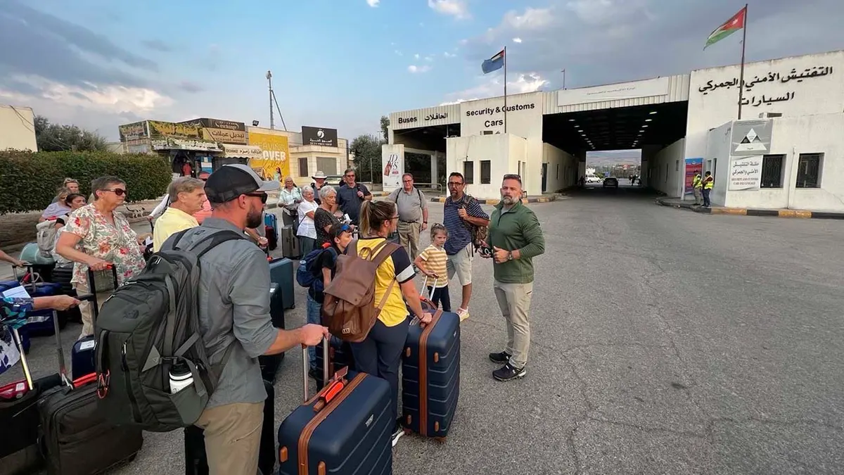 Hundreds of Israelis Stranded at Aqaba Airport Amid Tensions