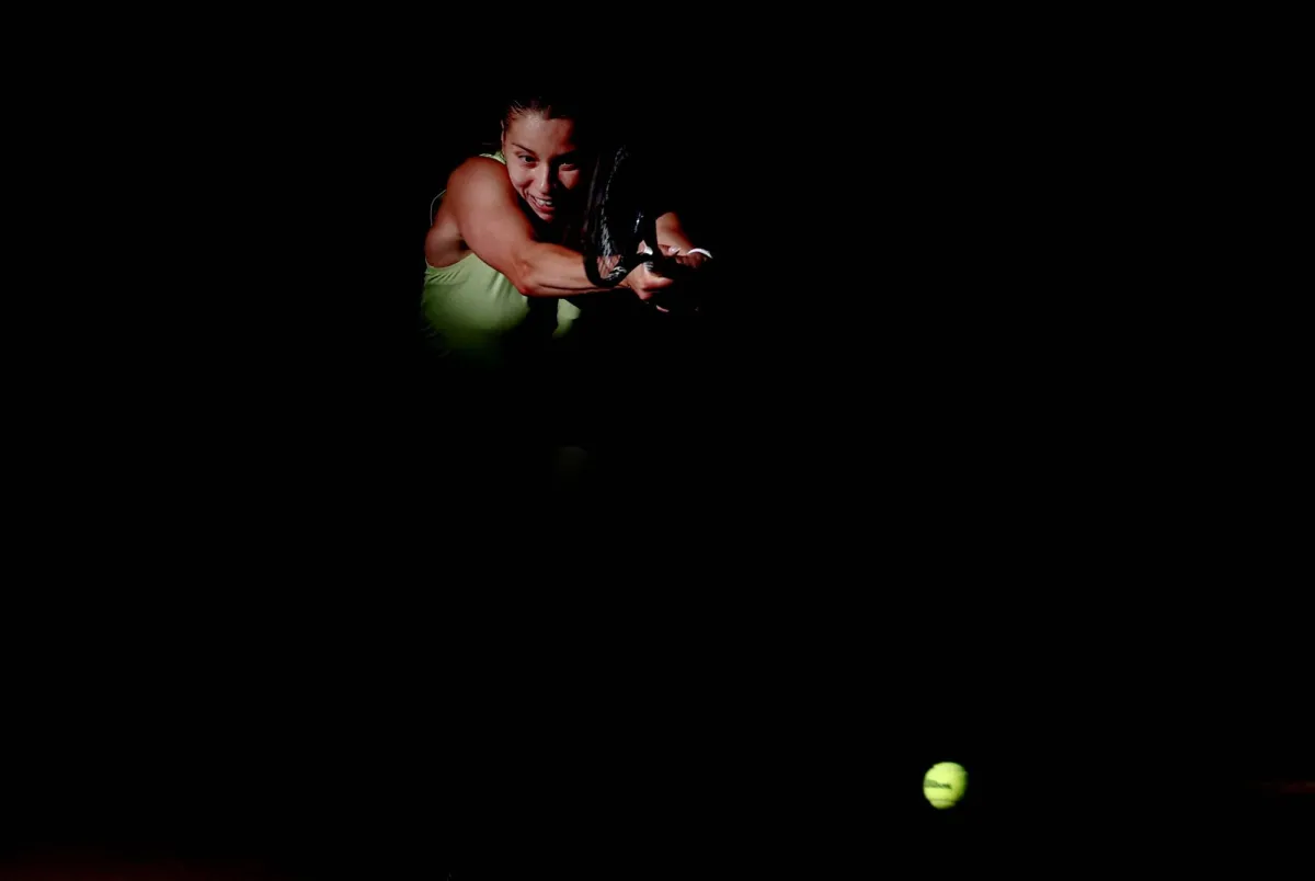 Maya Chwalinska se concentre sur la finale de Roland-Garros