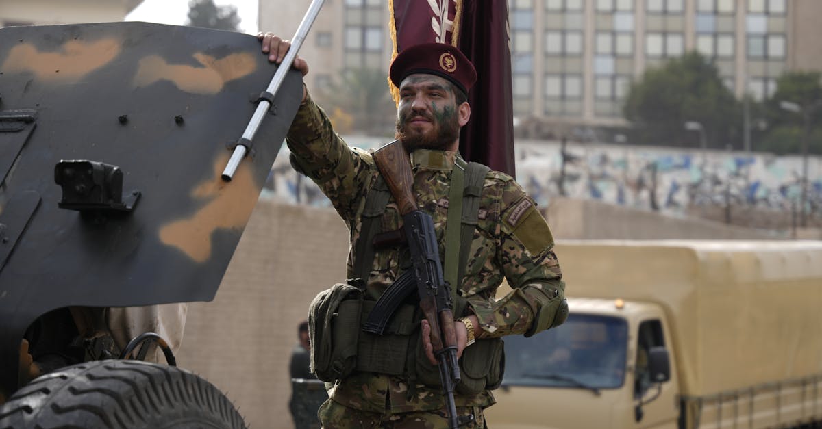 ترامب يوقف الضربات ضد إيران لمدة أسبوعين