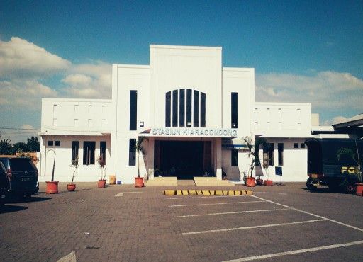 مشروع سكني مبتكر في كياراكوندونغ باندونغ