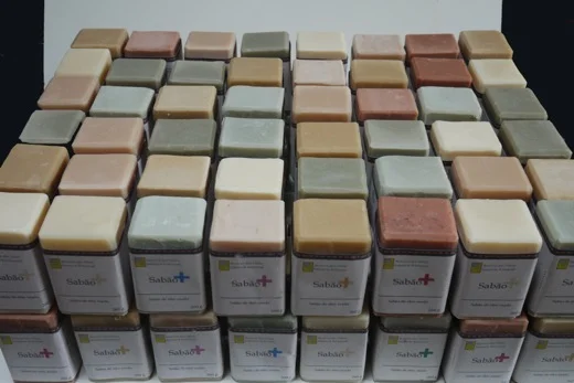 تحويل الزيت المستعمل إلى صابون مواعين