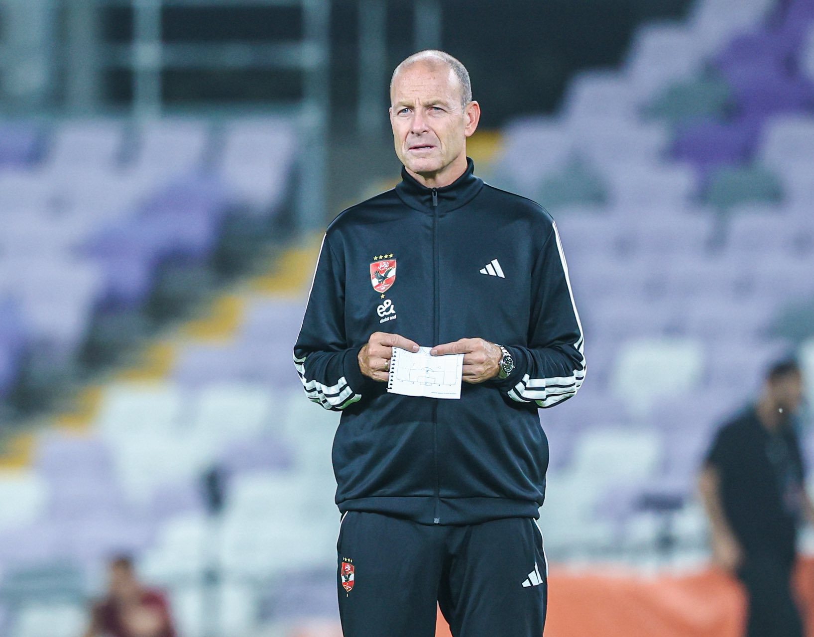 توروب يتعرض لانتقادات بسبب ثنائي الأهلي