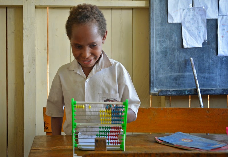 تجديد معاهد دينية في بابوا الغربية لتحسين التعليم