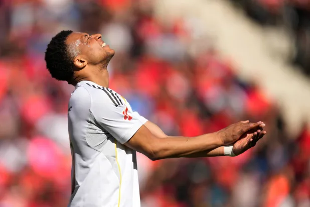 Mbappé unter Druck: Kritik von Fans und Medien