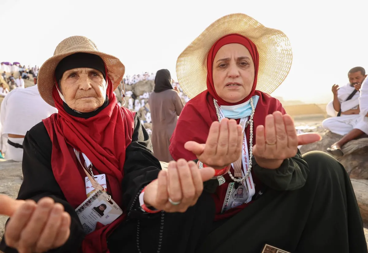 Lebanese Frau erfüllt sich den Traum vom Hajj