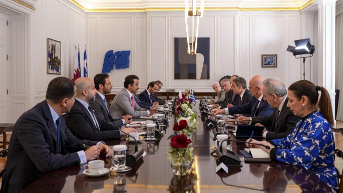 أمير قطر ورئيس وزراء اليونان يؤكدان على حرية الملاحة