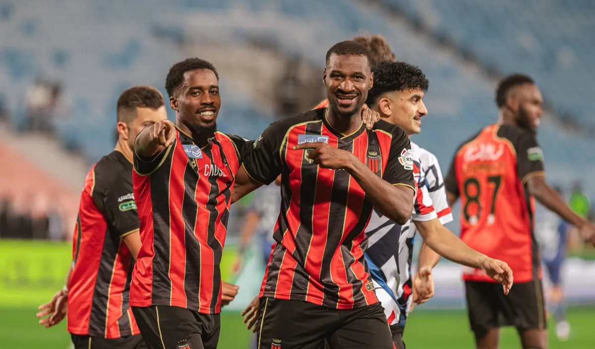 الرياض ينتصر على الفتح وينعش آمال البقاء في الدوري السعودي