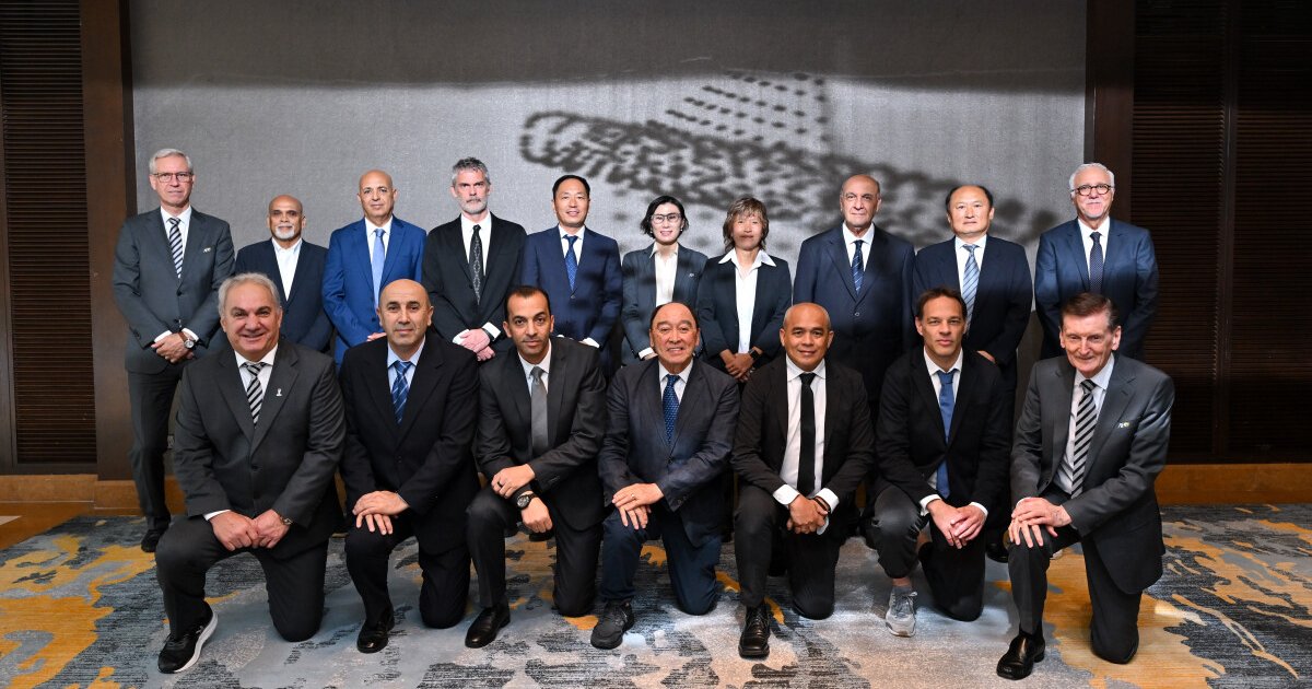 Développer le football africain sans conflit avec la CAF