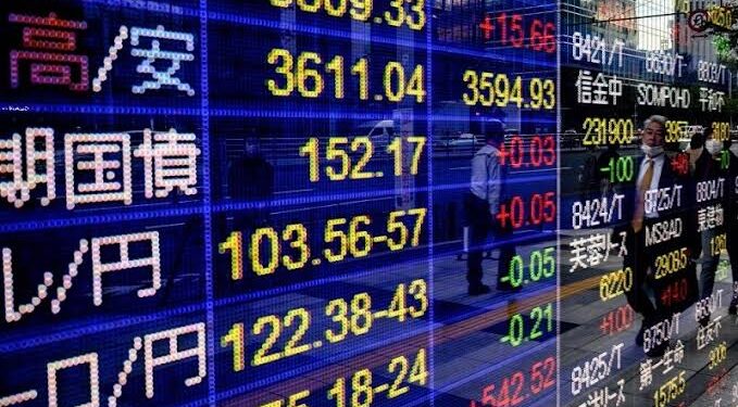 Chute des actions japonaises et impact sur les marchés