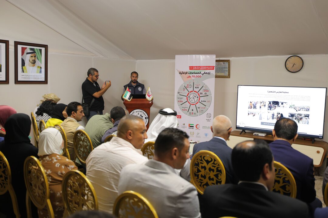 Inspection des départements par le directeur de l'hôpital d'Al-Arich