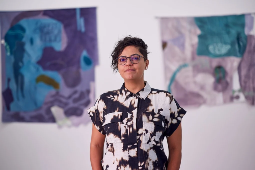 معرض فني في هونغ كونغ يبرز الهوية الإيرانية الأمريكية